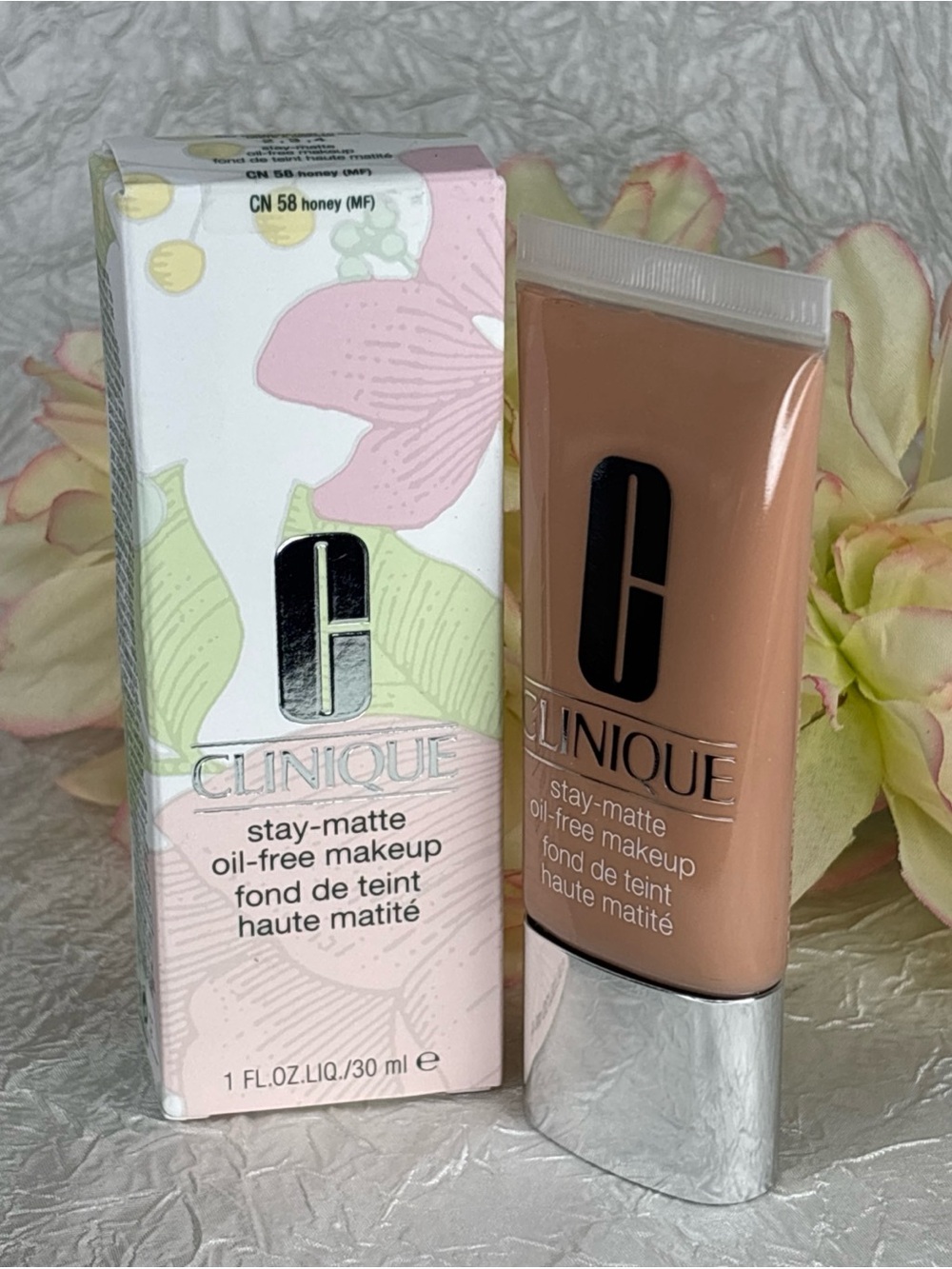 CLINIQUE Stay-matte Oil-free Makeup ~ CN 58 Honey ~ Full Size NIB